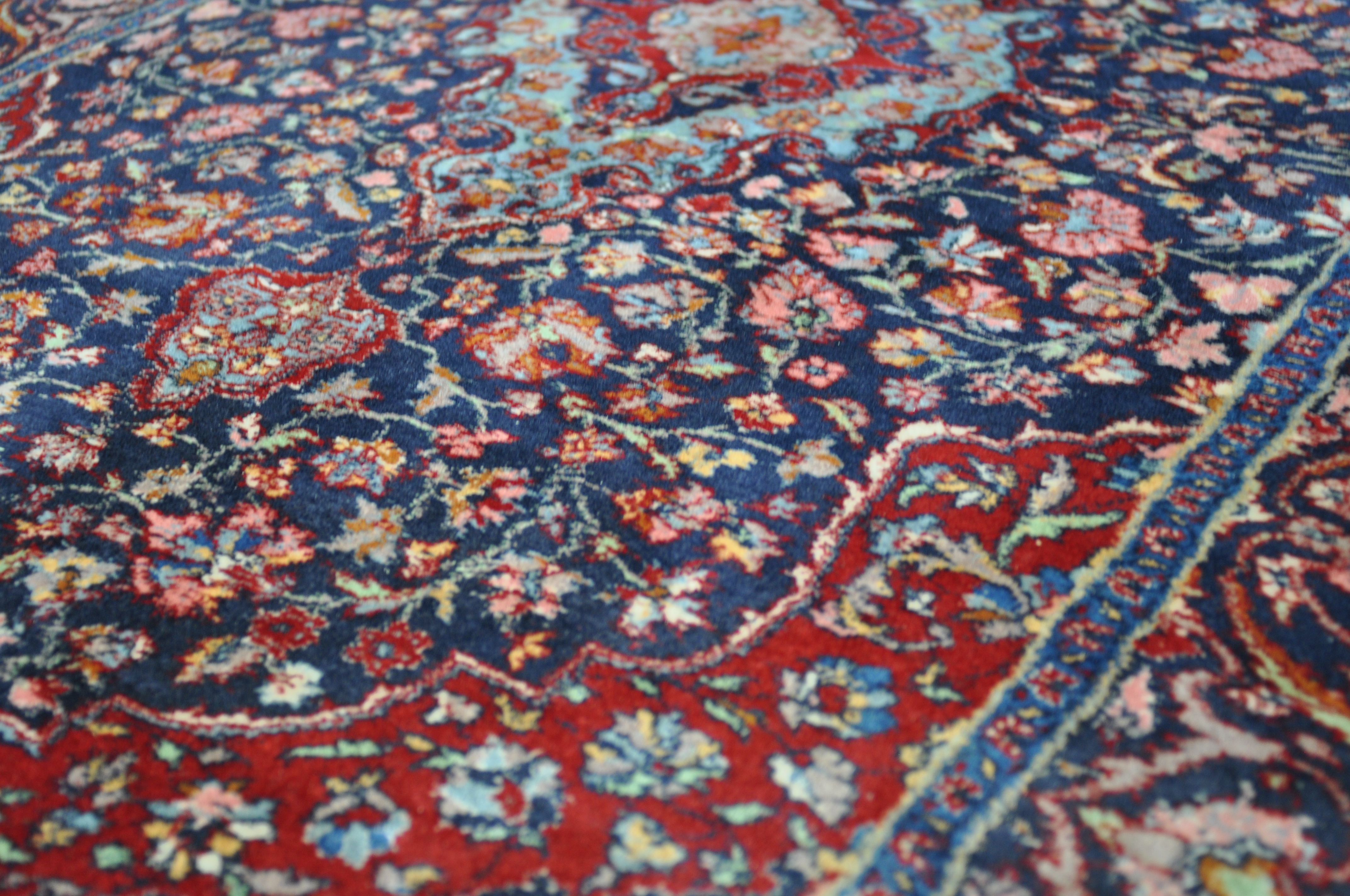 Blauwe bloemen medaillon